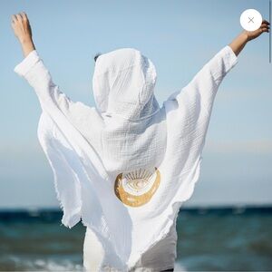 New Evil Eye and Moon Double Gauze White Hooded Organic Cotton Robe